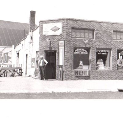 Newton Falls Service Station
