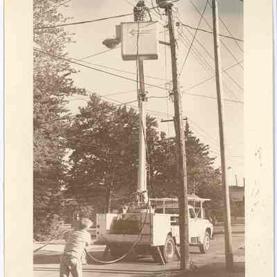 Workings putting up Electric Lines -Broad Street