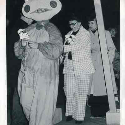 Kiwanis Halloween Cake Walk