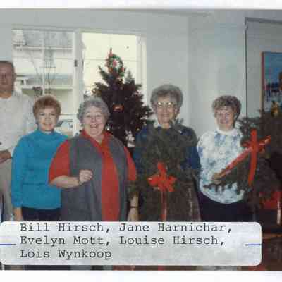 Christmas Decorarting a the Newton Falls Library