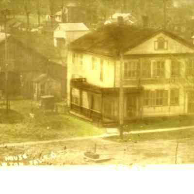 The Everett House