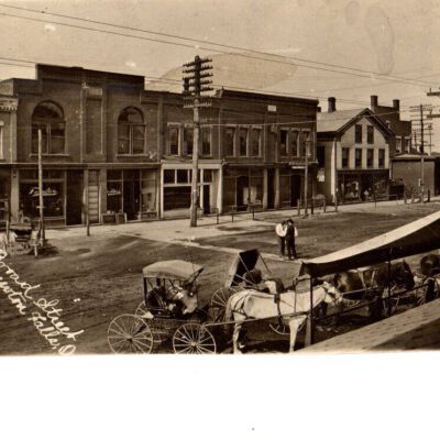 Postcard of Southside of Broad Street