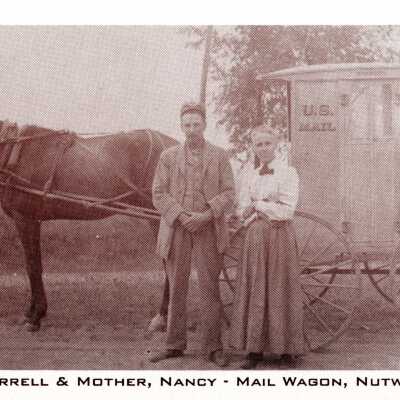 Nutwood Mail Wagon
