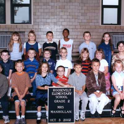 Class Photo 2002 Mrs. Manhollen