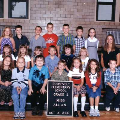 Class Photo 2002 Miss Allan