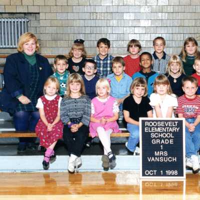 Class Photo 1998