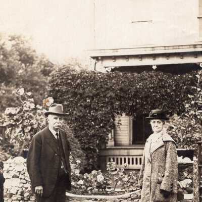 Mr. Mrs. E.A. Pierce