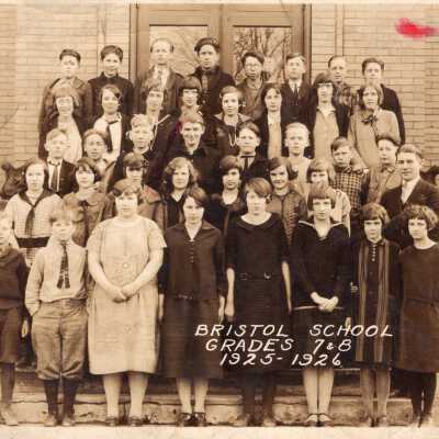 Bristol School 7th & 8th grades, 1925