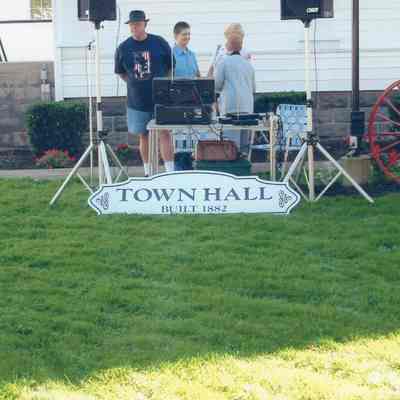 Photo, Bristolville, Ohio Bicentennial, 2004