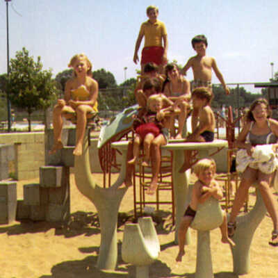 York Commons, children playing