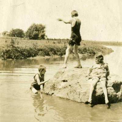 Whitford Children at Salt Creek