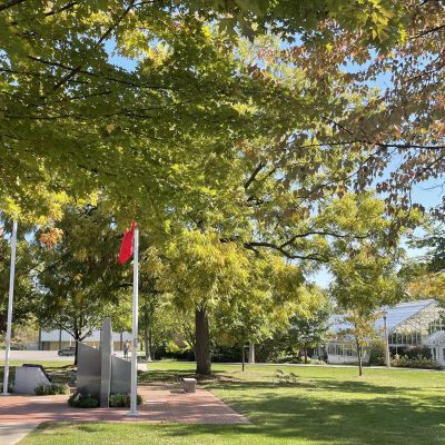 Wilder Park, Veterans Square