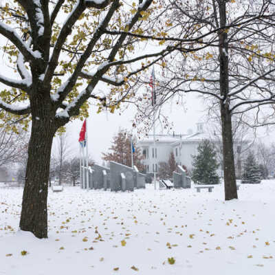 Wilder Park, Veterans Memorial