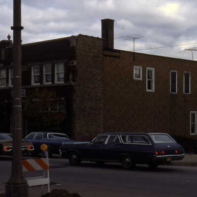 Le Resche Realty at 133 S. York Street