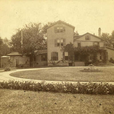 Hill Cottage, Clover Lawn