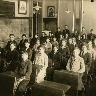 Hawthorne School, Seventh Grade Class, 1914