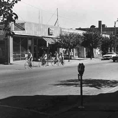 Intersection, N. York Street and Elmhurst Avenue