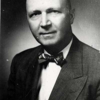 Mayor Earl Ogden