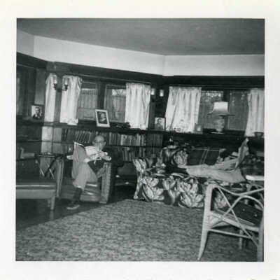 House at 301 S. Kenilworth Avenue, interior