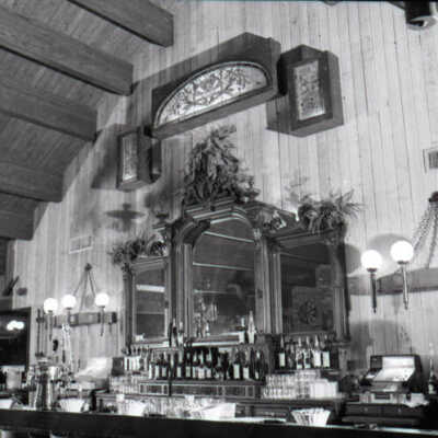 Oliver's Pub