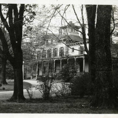 Elmhurst Public Library in Wilder Mansion