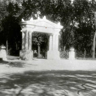 Elm Lawn Cemetery