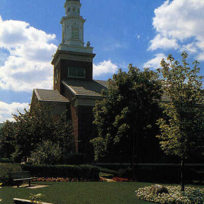 Elmhurst College, Hammerschmidt Memorial Chapel