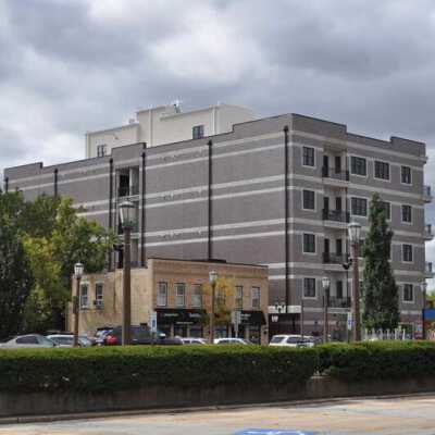 Condo Building at 105 S. Cottage Hill Ave