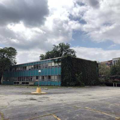 DuPage Medical Building, 135 S. Robert T. Palmer Drive