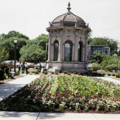 Elmhurst Park District, Glos Memorial Park