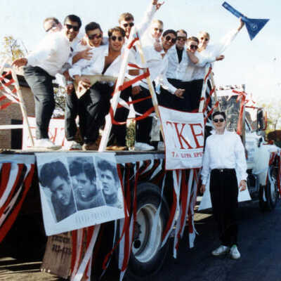 Elmhurst College Homecoming Parade