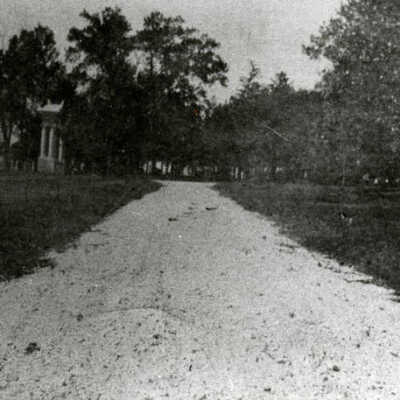 Elm Lawn Cemetery