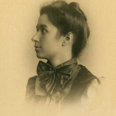Portrait of Caroline Wade