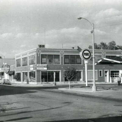 Photograph, York Street + Elmhurst Ave