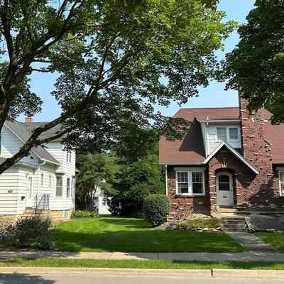 Houses on Alexander Boulevard