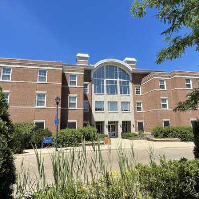 Elmhurst University, Cureton Hall