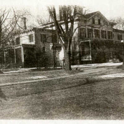 Elmhurst Public Library in Wilder Mansion