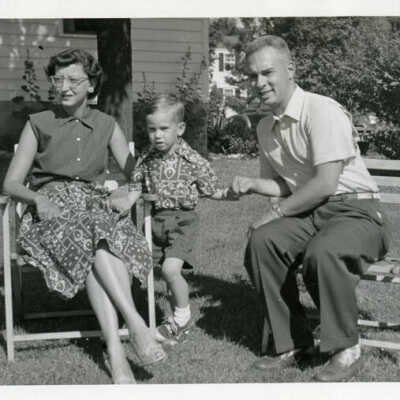 Reiff Family at 960 Hillside Avenue
