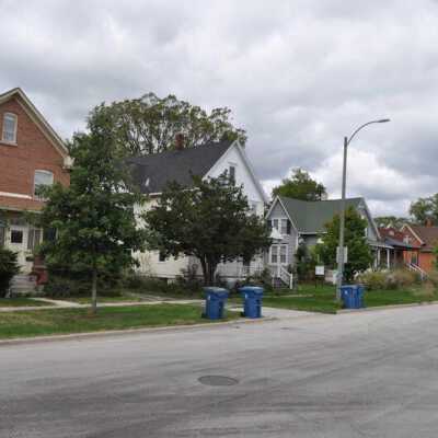 Houses at 260-276 N. Addison Avenue