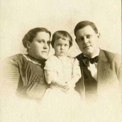 Arthur & Adeline Hammerschmidt Keiler & daughter Elizabeth