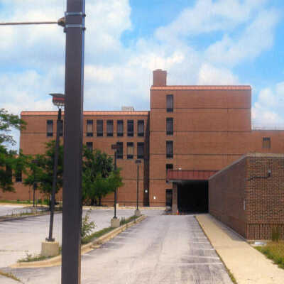 Elmhurst Memorial Hospital Berteau St. building, pre-demolition