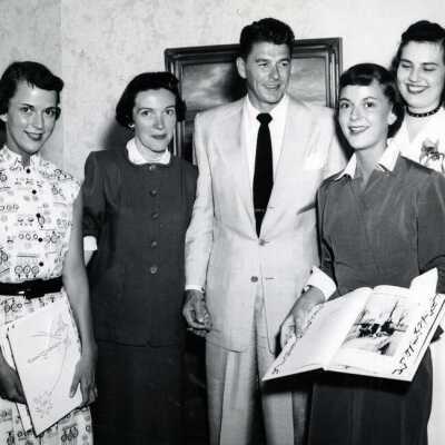 Ronald and Nancy Reagan with Lois and Linda Reulman