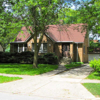 House at 200 Kenilworth Avenue