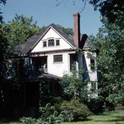 House at 124 E. Adelia, Solberg-Kelley house