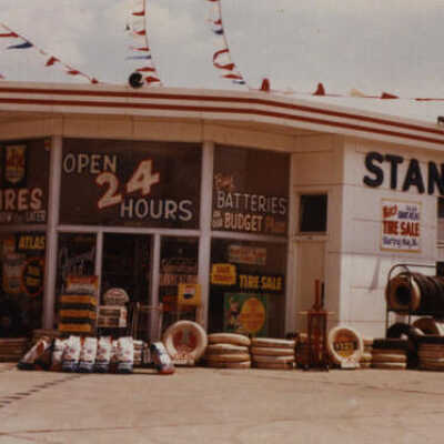 Standard Service Station, York & Grand