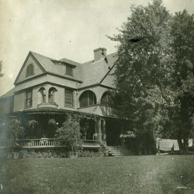 Case Cherry Farm House