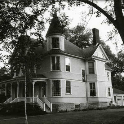 House at 284 S. Kenilworth Avenue