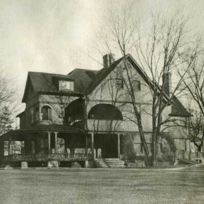 Case Cherry Farm House