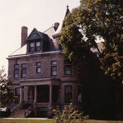 Elmhurst Historical Museum