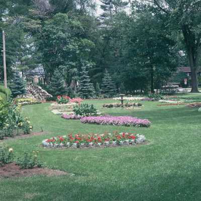 Wilder Park, Gardens